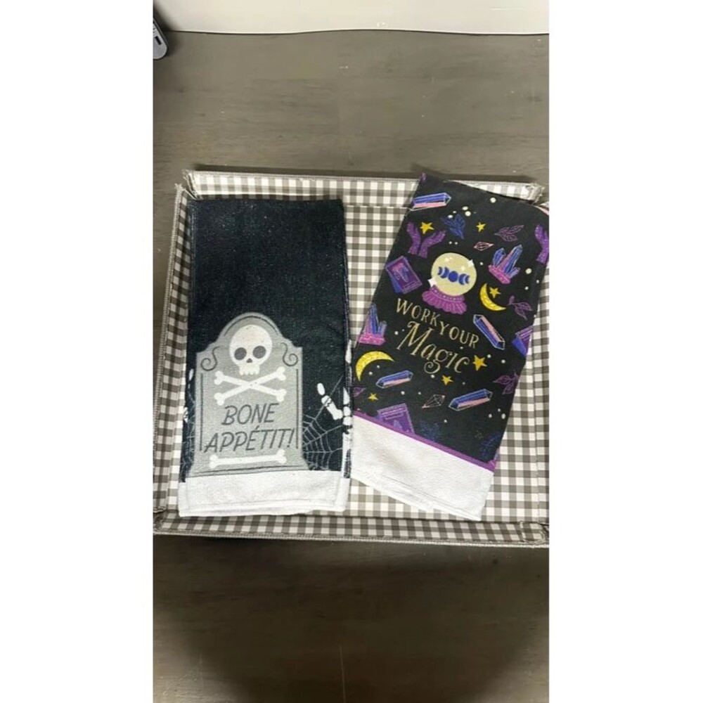 Halloween kitchen/hand towels